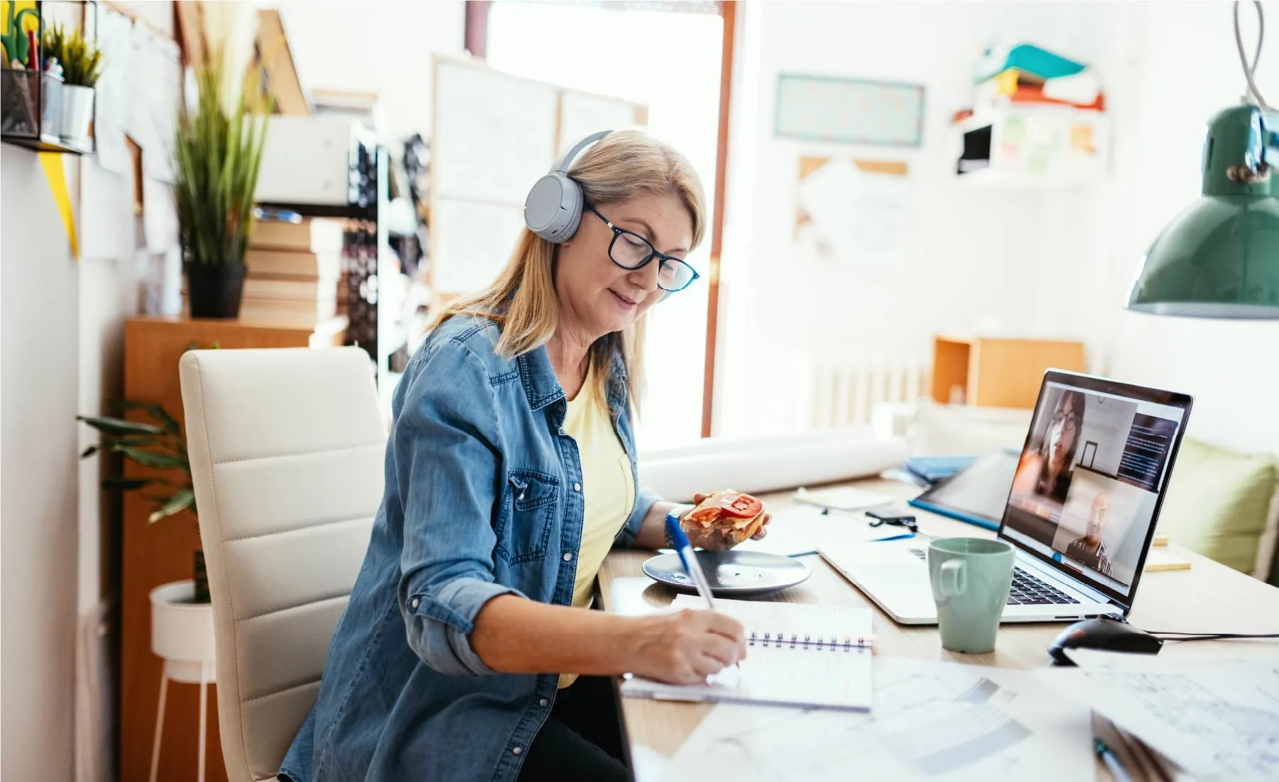 15 ways a smart home office can boost productivity and wellness